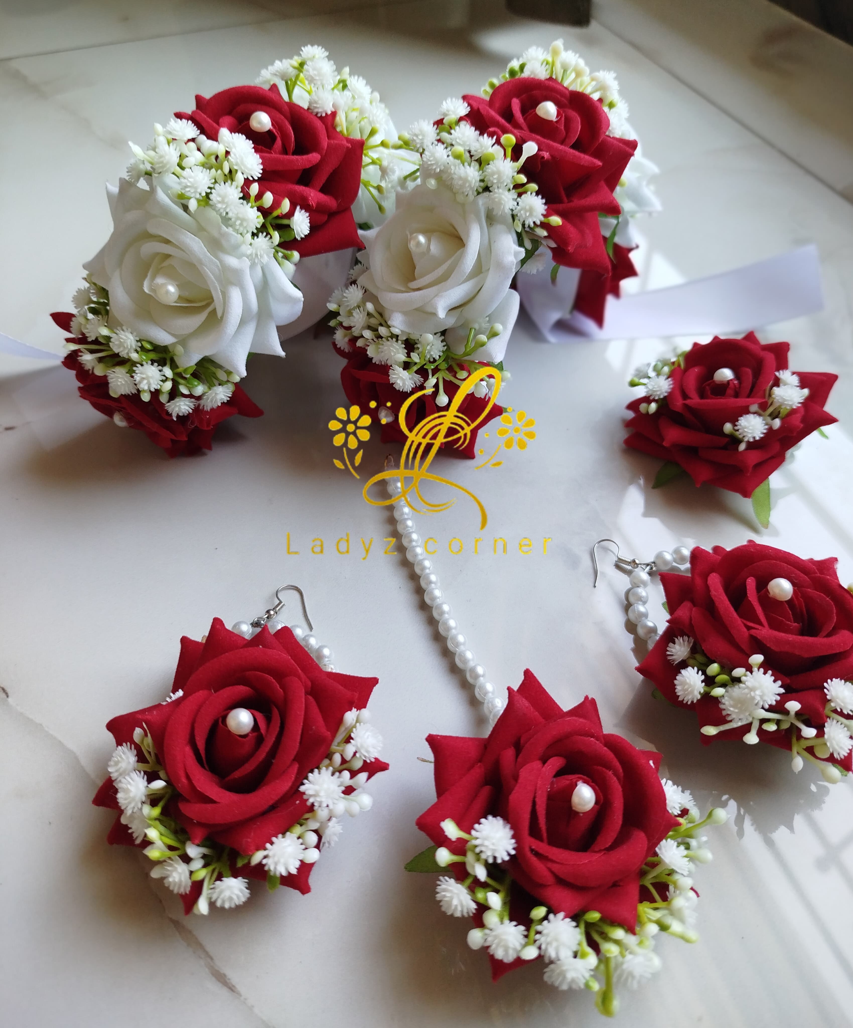 Redish Maroon+White Gajraset - Velvet Rose Gajraset