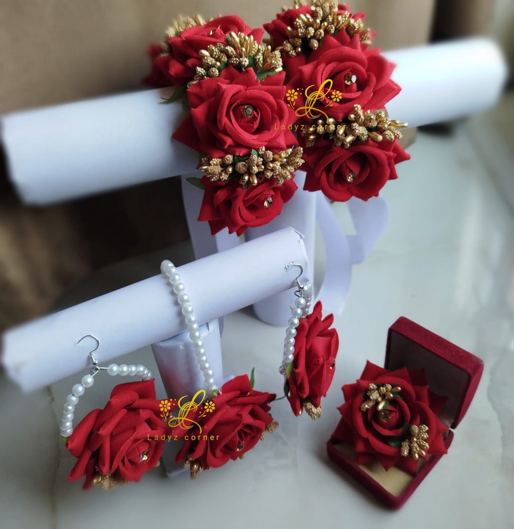 Redish Maroon Gajraset