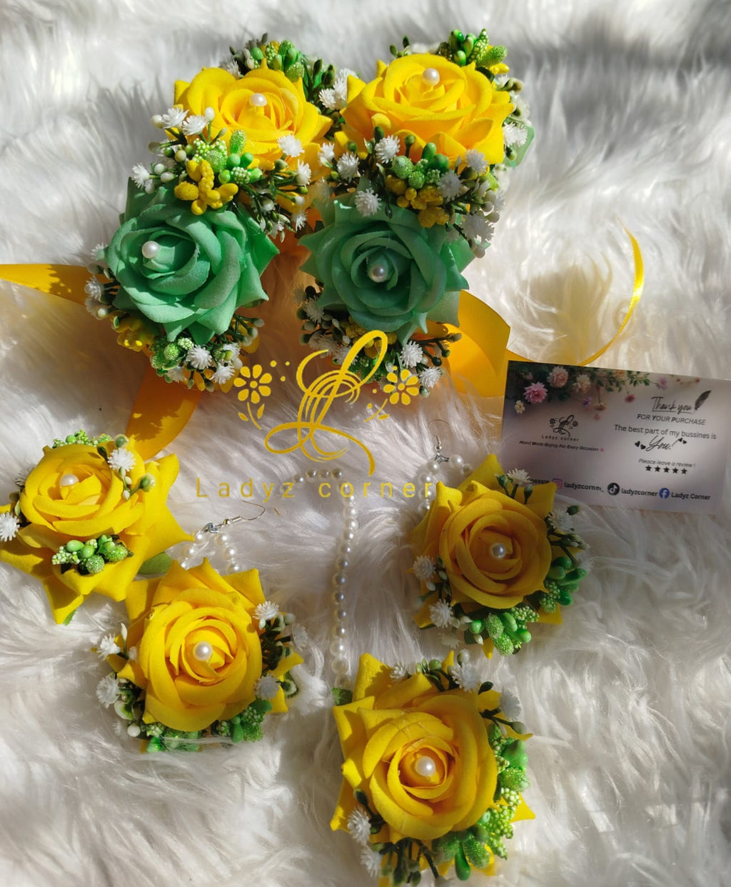 Yellow+SeaGreen Gajraset - Velvet Rose Gajraset