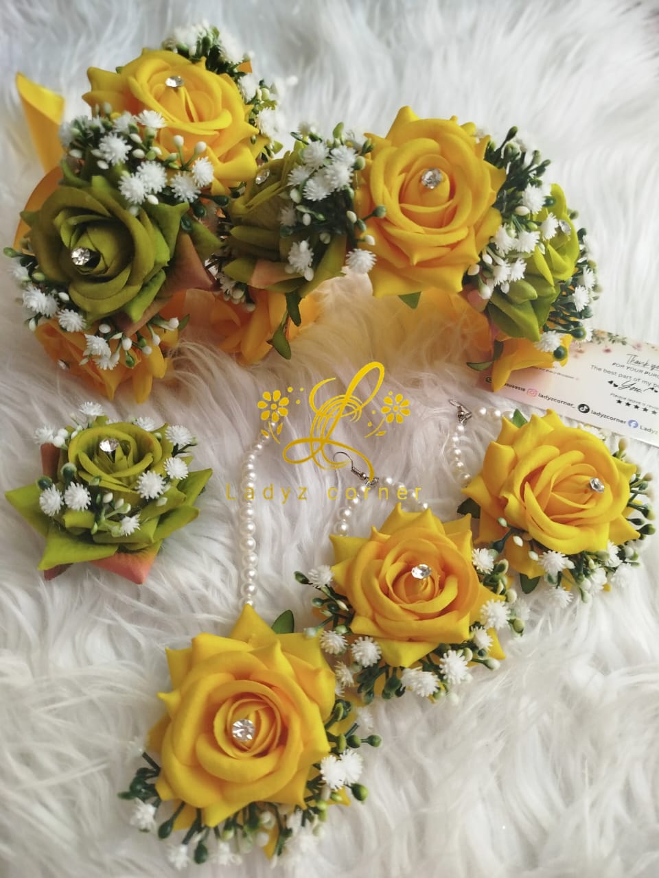 Mehndi Green+Yellow Gajraset - Velvet Rose Gajraset