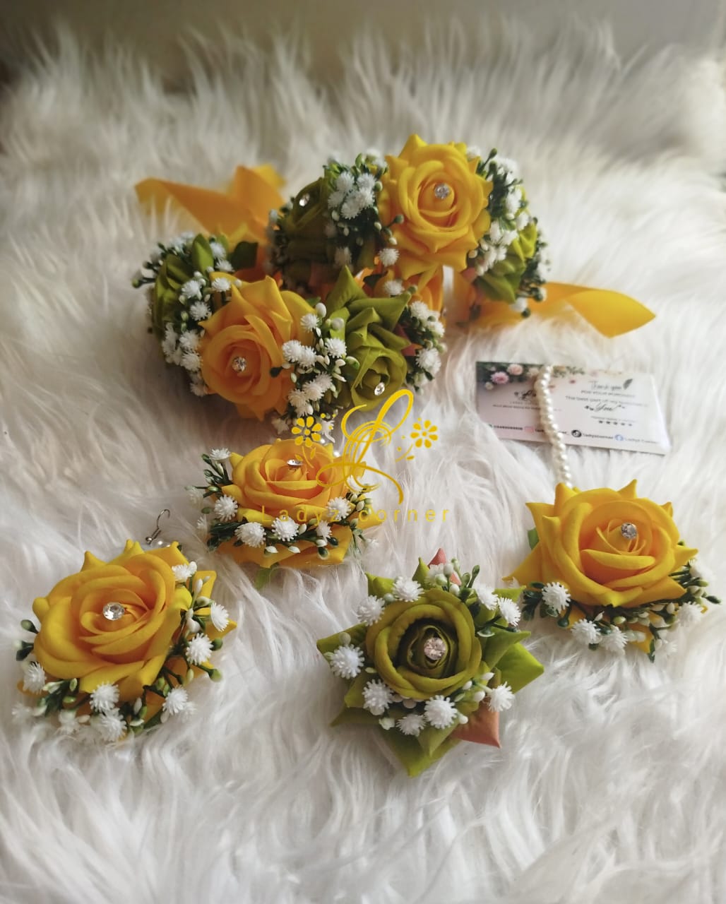 Mehndi Green+Yellow Gajraset - Velvet Rose Gajraset