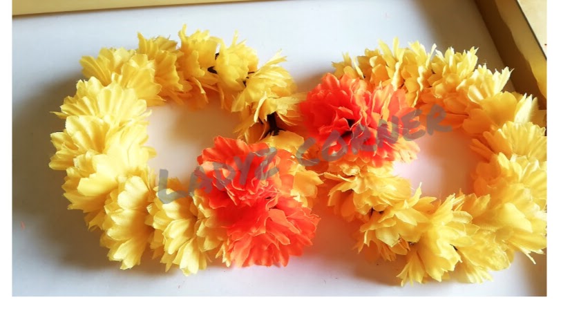 Simple Yellow Gjary