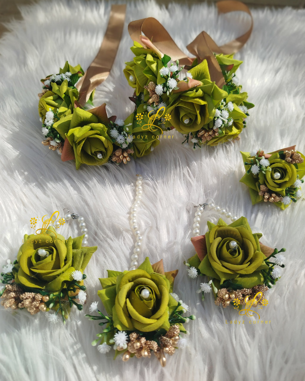 Mehndi Green Gajraset